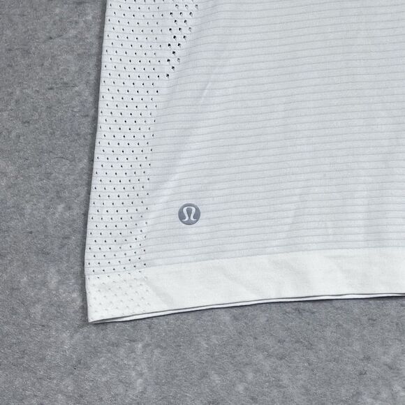 Lululemon Shirt Womens Size 6 White Short Sleeve Crew Neck Perforated Mesh Tee - Picture 7 of 12